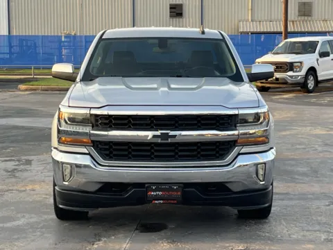 More photos of 2017 Chevrolet Silverado 1500 LT at Auto Boutique Texas, TX