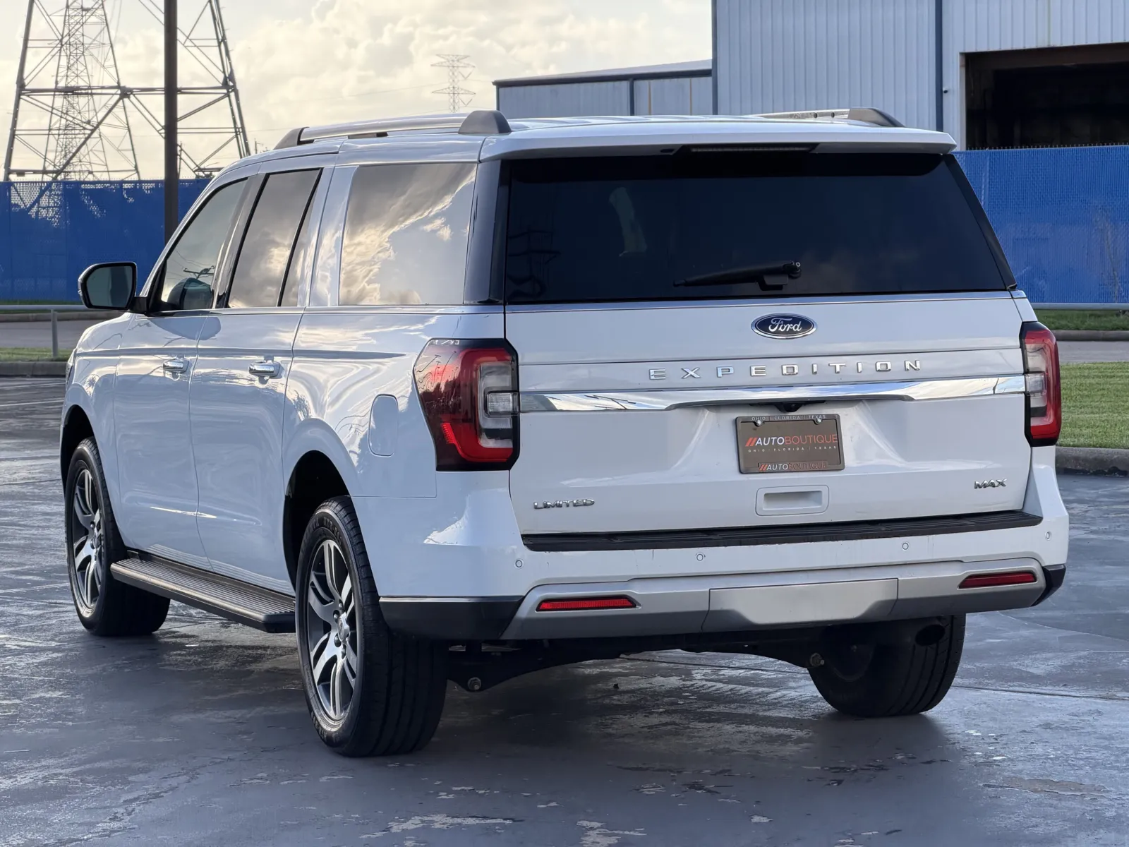 Ford Expedition MAX photo 7