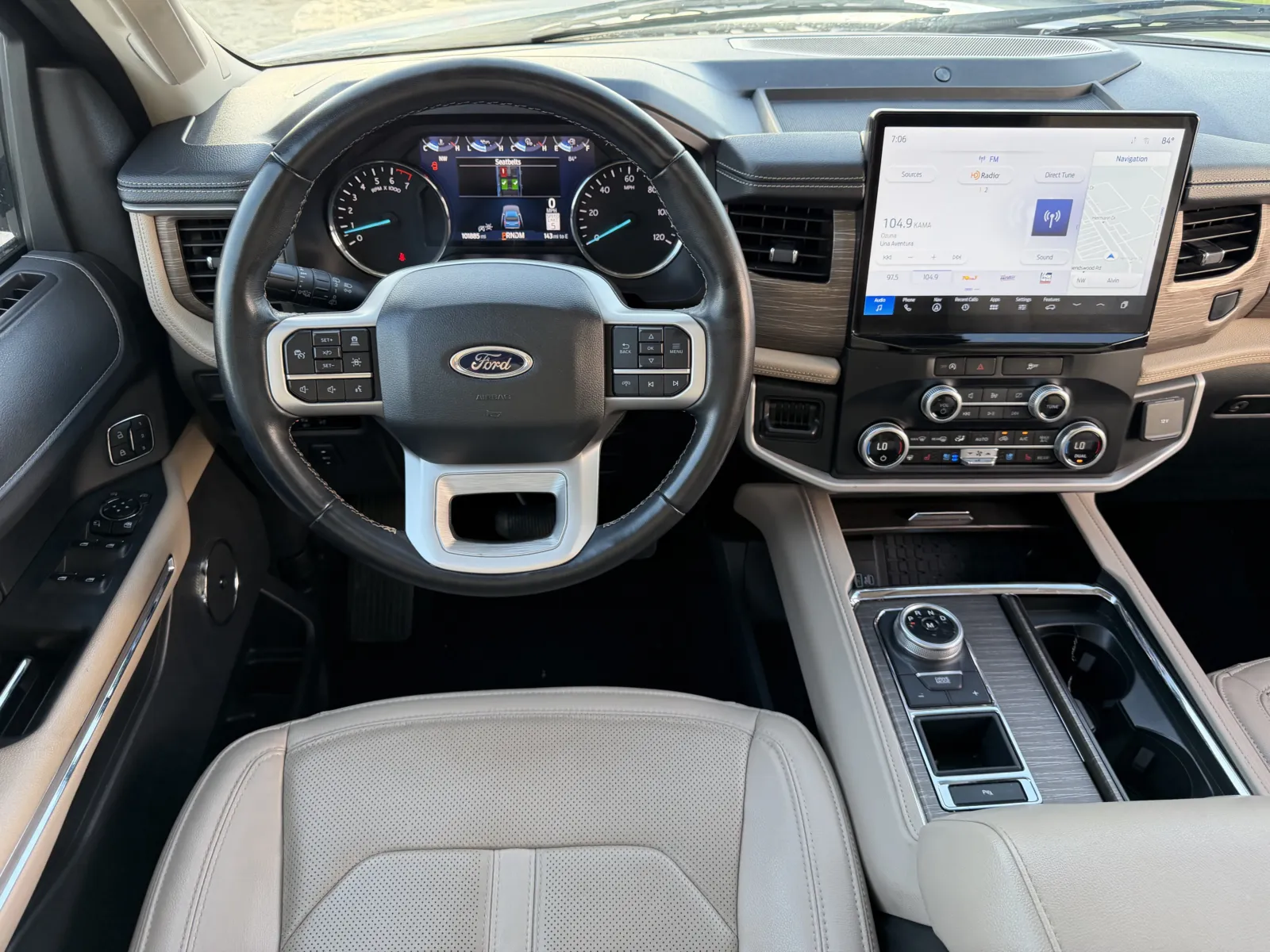 Ford Expedition MAX photo 12