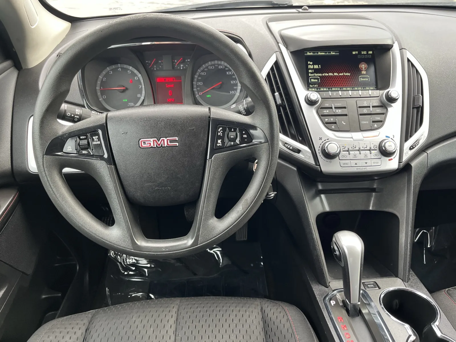 GMC Terrain photo 14