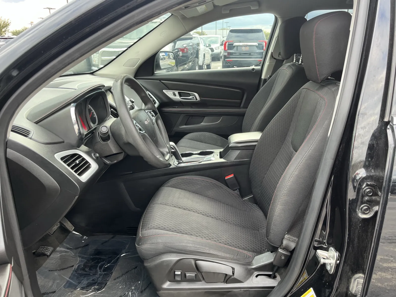 GMC Terrain photo 24