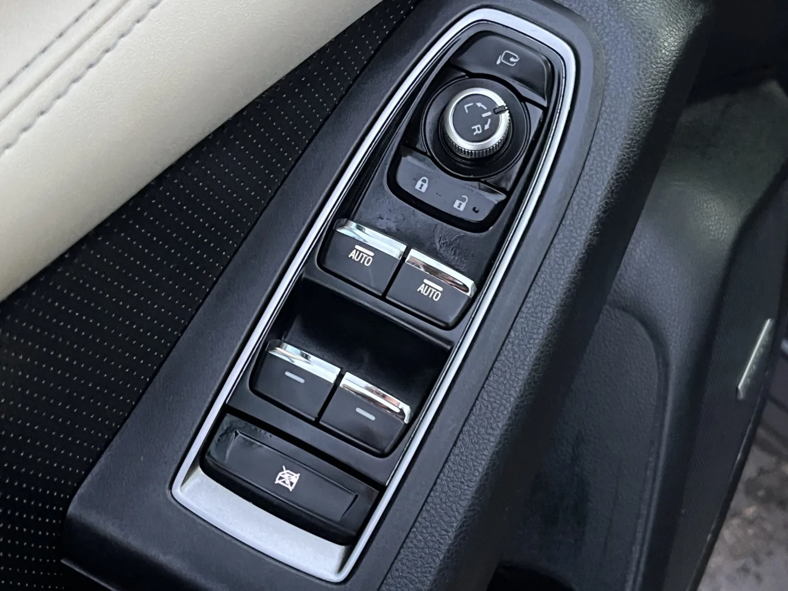 Subaru Ascent photo 24
