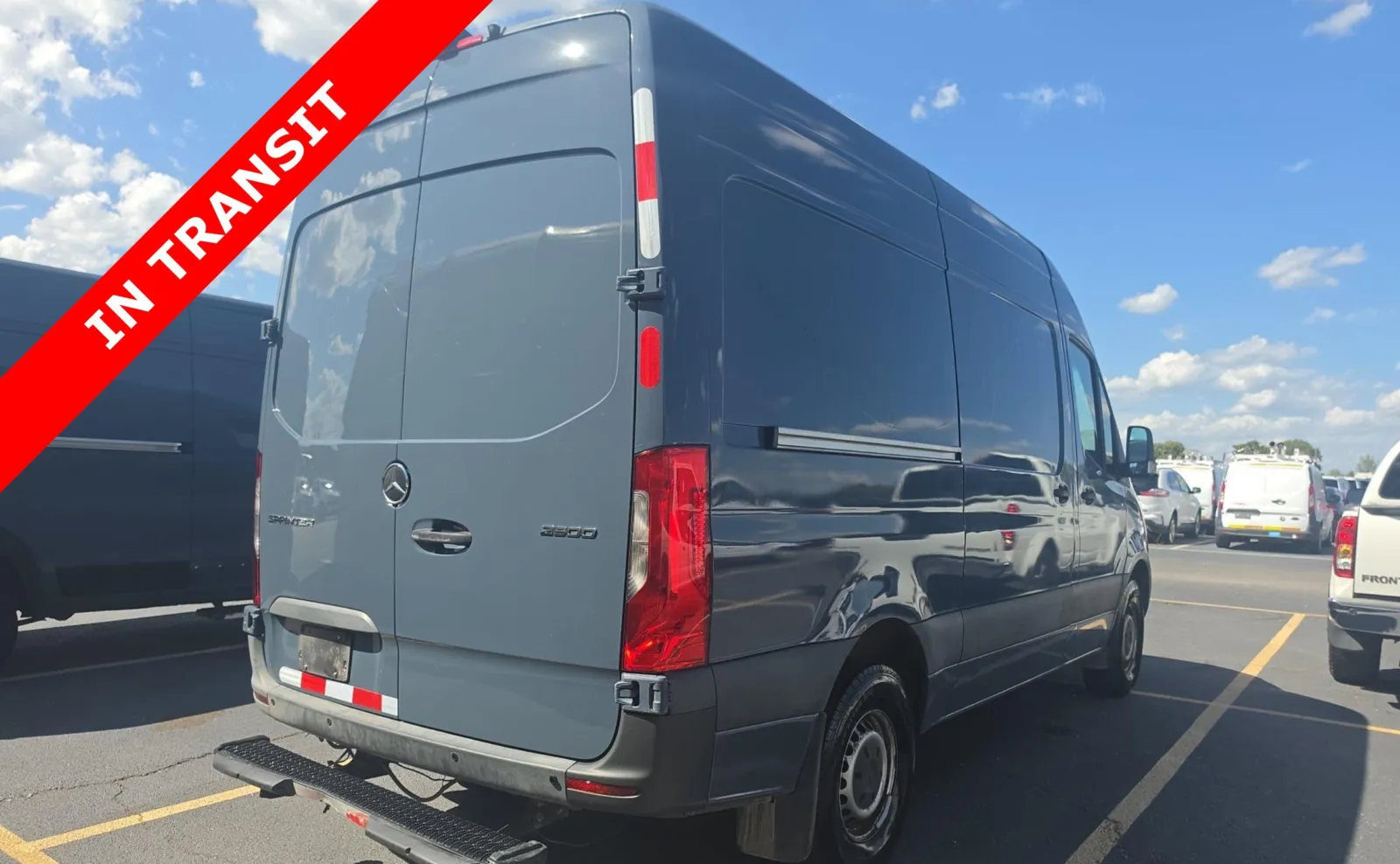 Mercedes-Benz Sprinter photo 5