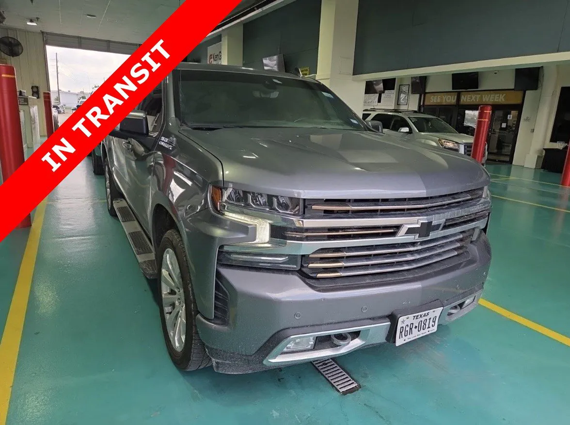Chevrolet Silverado photo 3