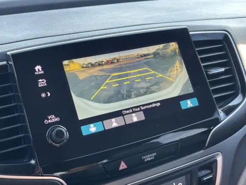 More photos of 2021 Honda Pilot EX-L at Auto Boutique Texas, TX
