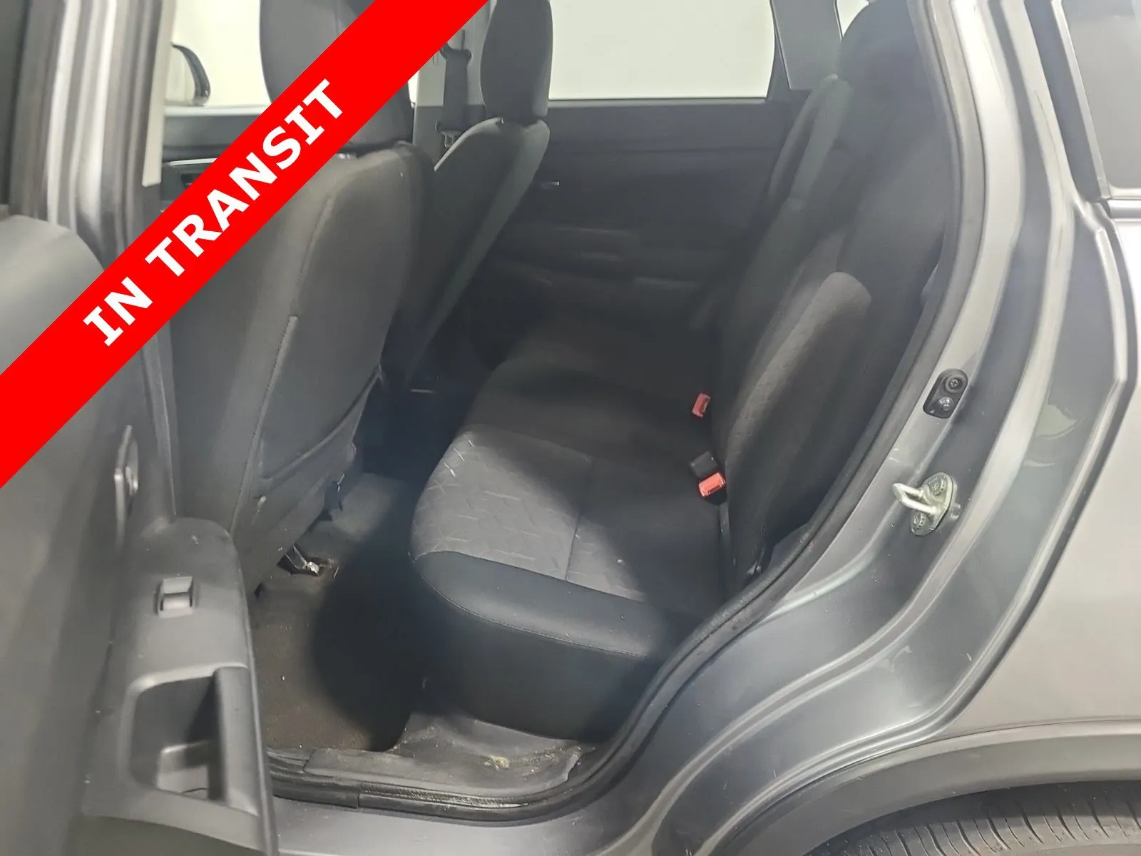 Mitsubishi Outlander Sport photo 6