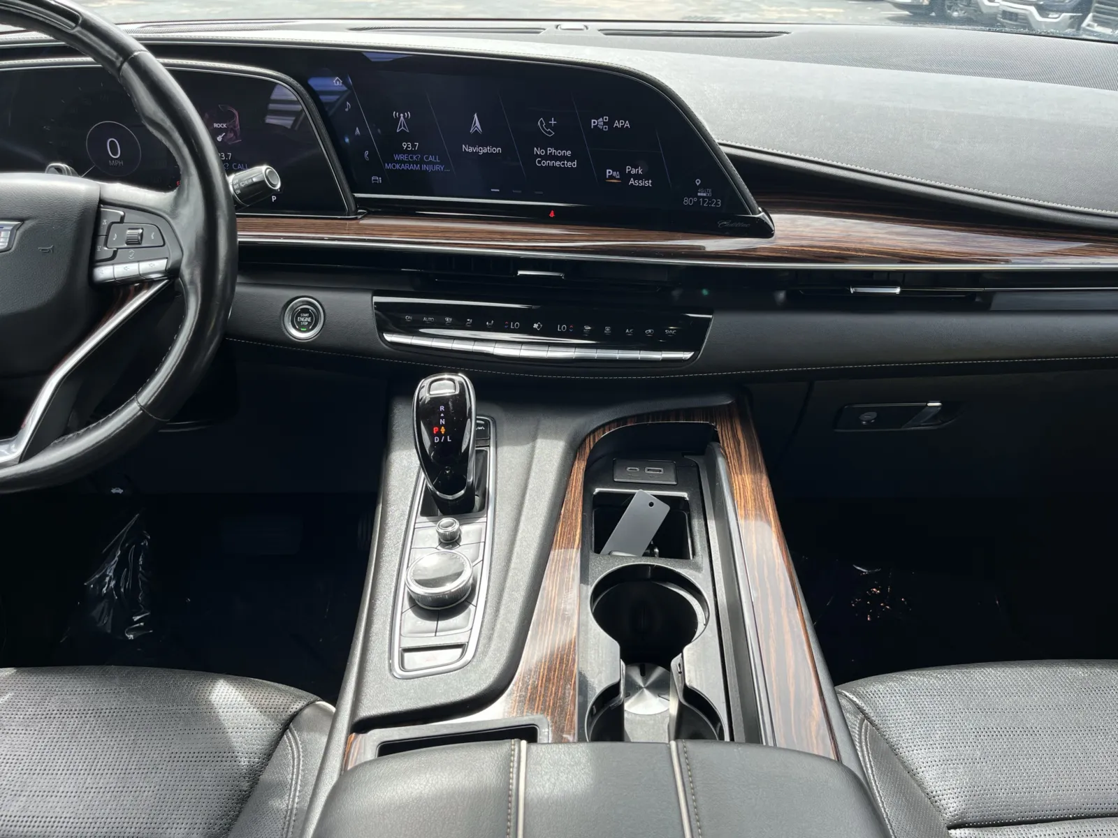 Cadillac Escalade photo 24