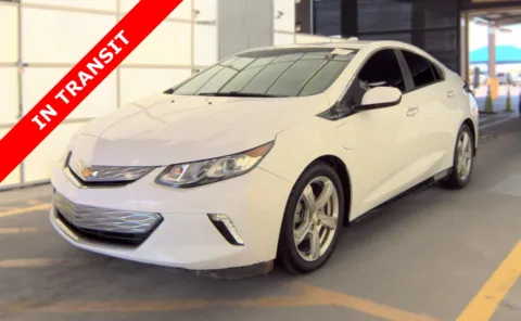White 2018 Chevrolet Volt LT for sale in Alvin, TX