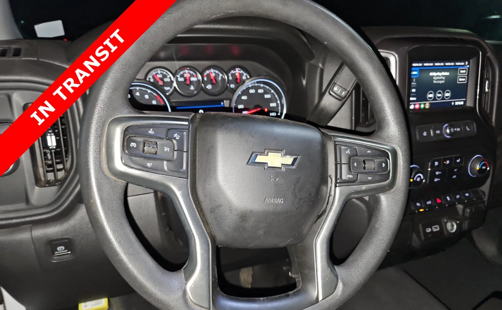 Chevrolet Silverado photo 5