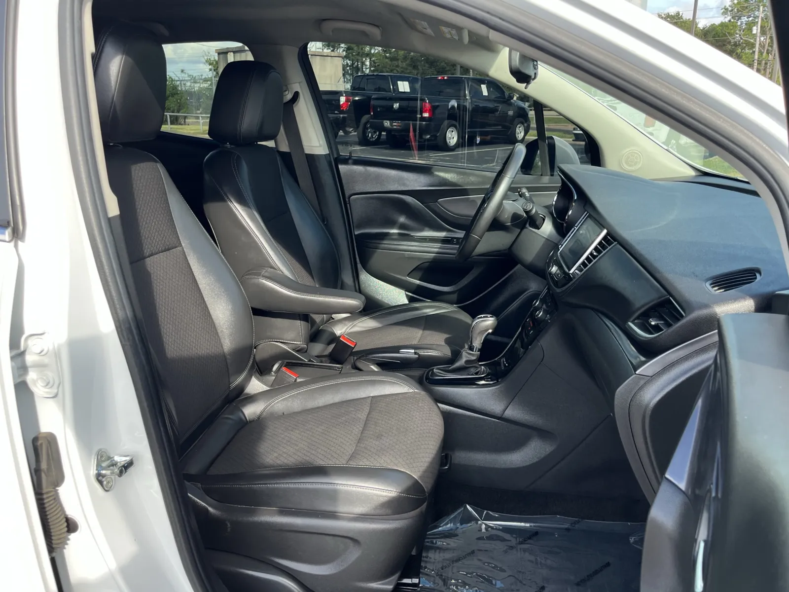 Buick Encore photo 27