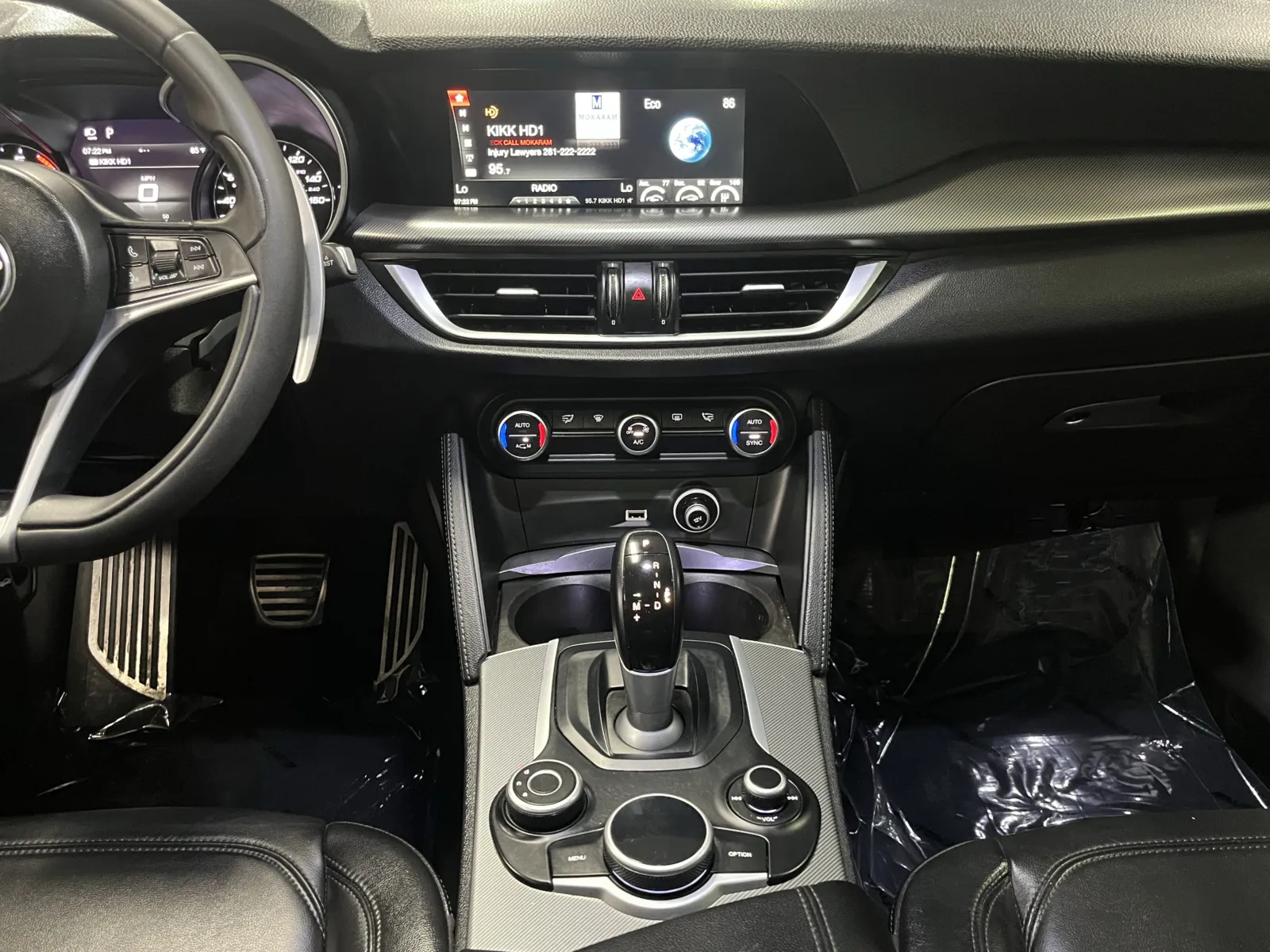 Alfa Romeo Stelvio photo 22