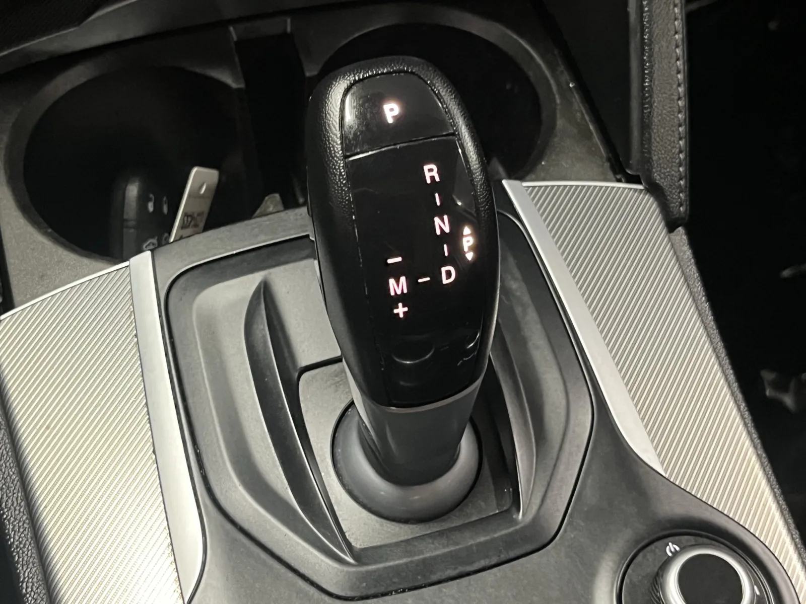 Alfa Romeo Stelvio photo 20