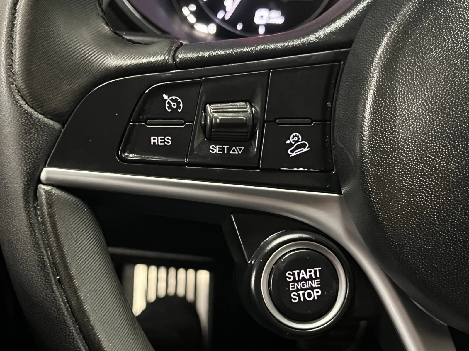 Alfa Romeo Stelvio photo 17
