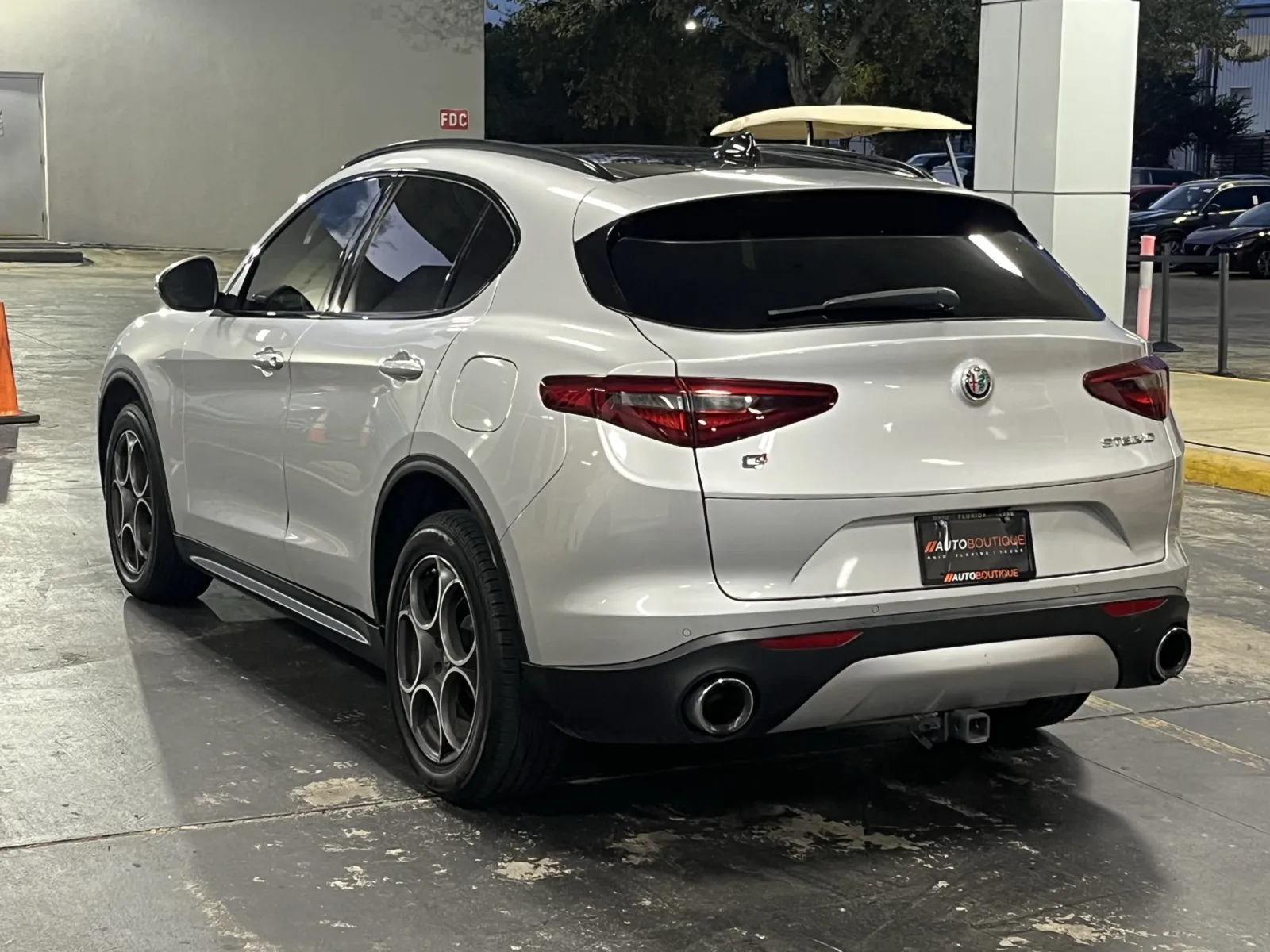 Alfa Romeo Stelvio photo 10