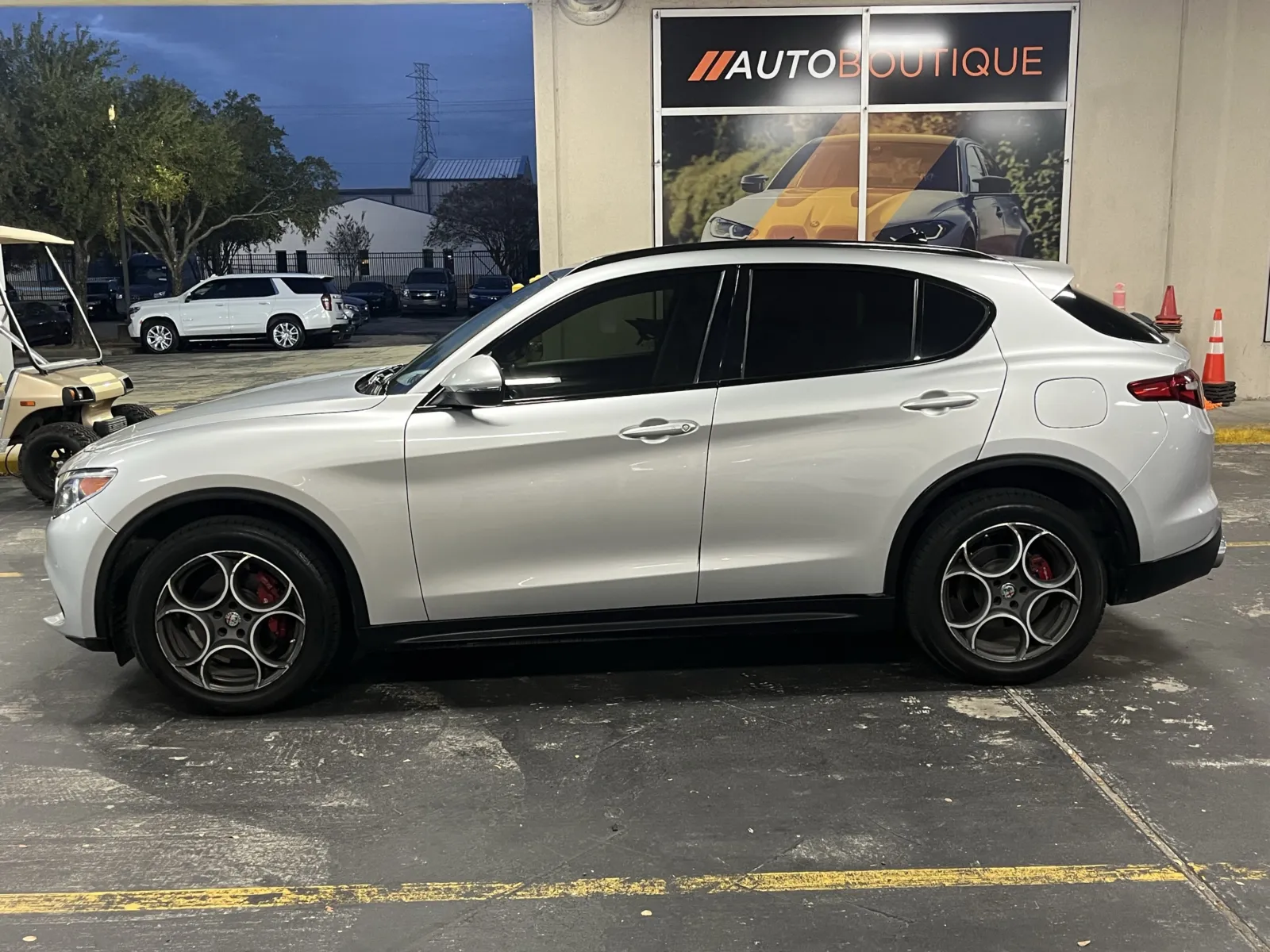 Alfa Romeo Stelvio photo 12