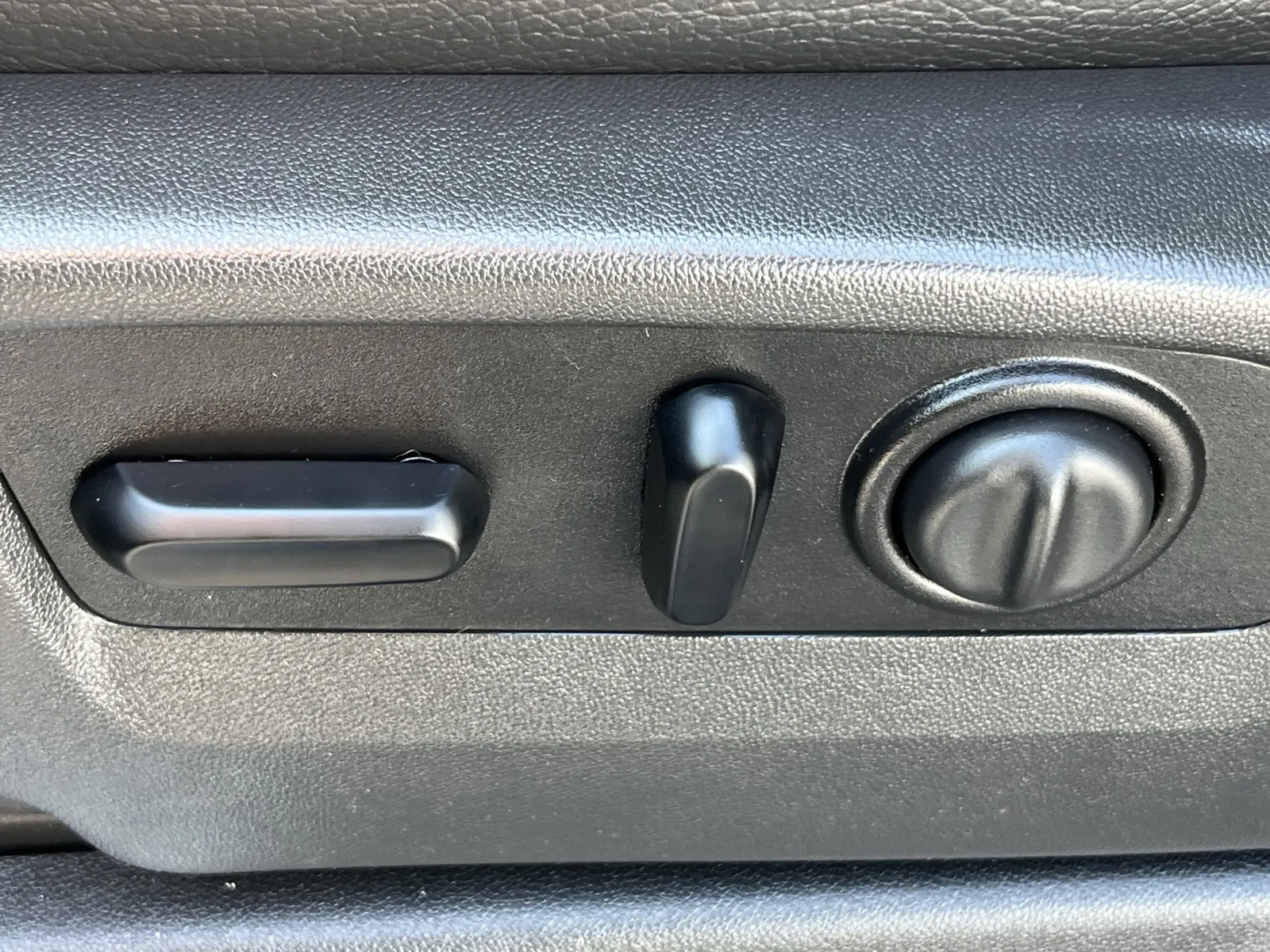 GMC Sierra photo 24