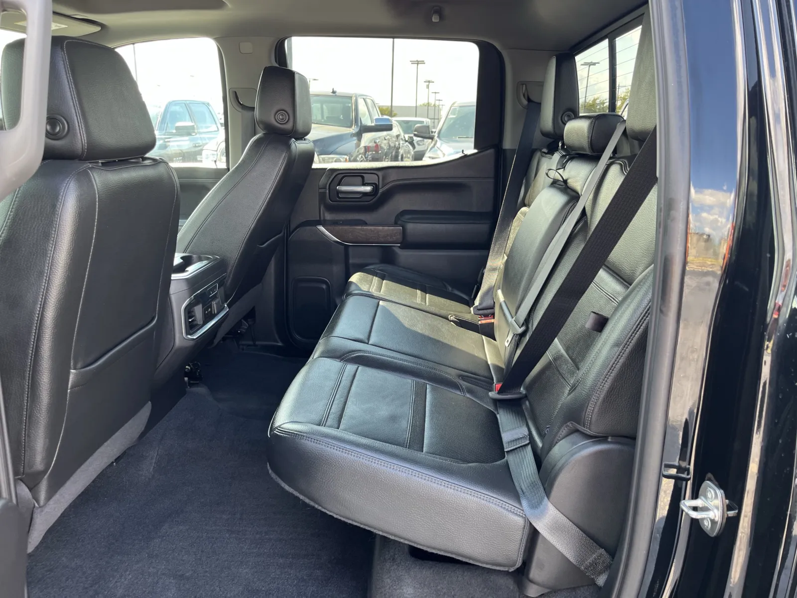 GMC Sierra photo 28