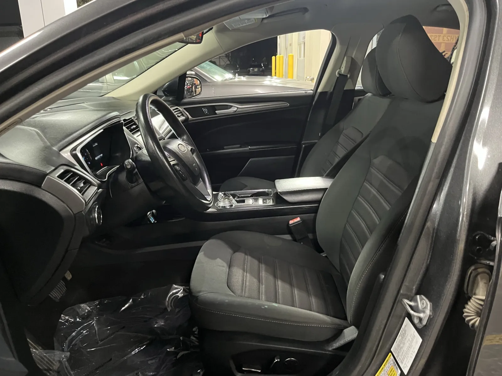 Ford Fusion photo 24