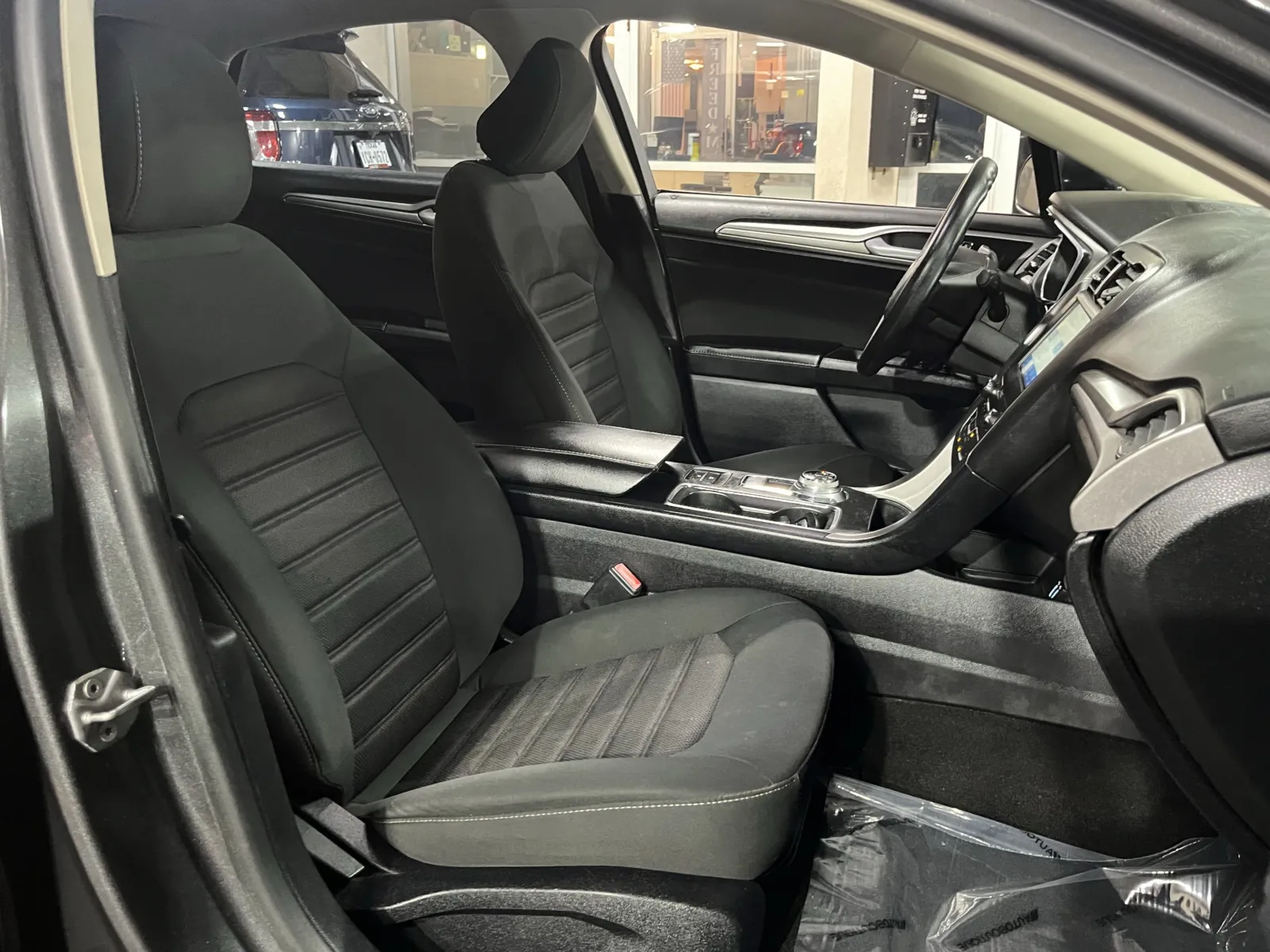 Ford Fusion photo 25
