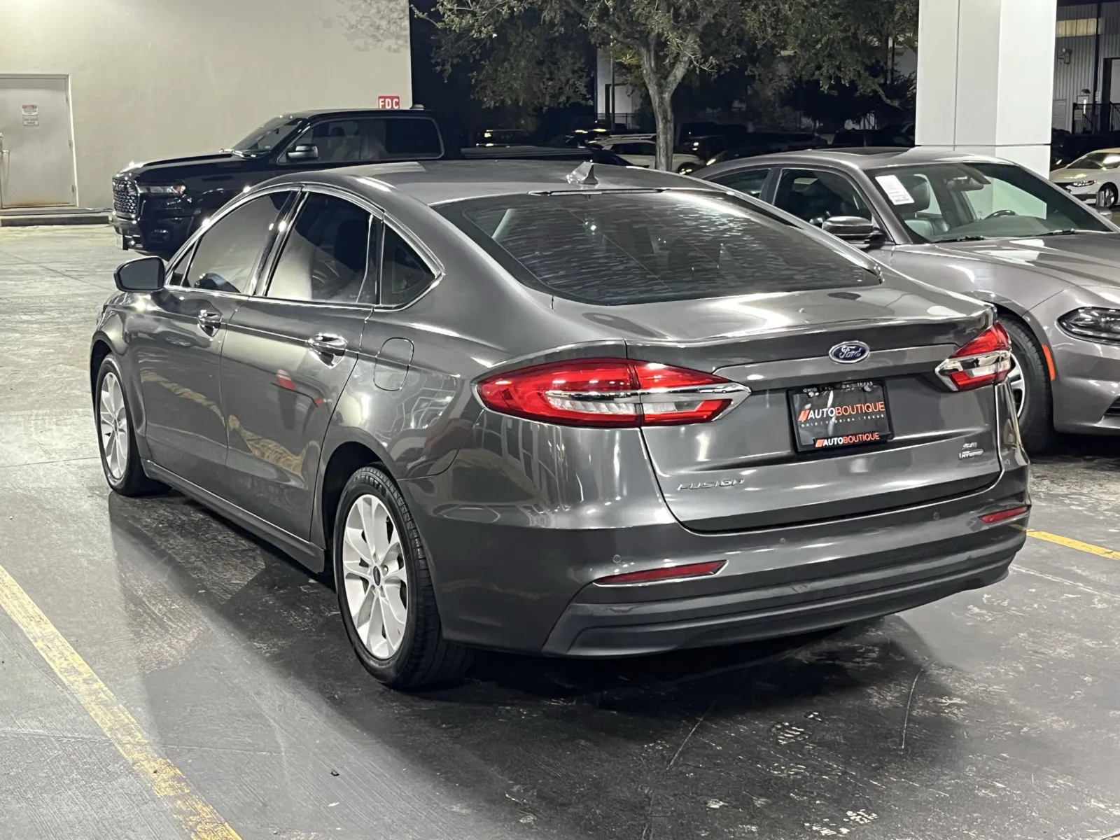 Ford Fusion photo 9