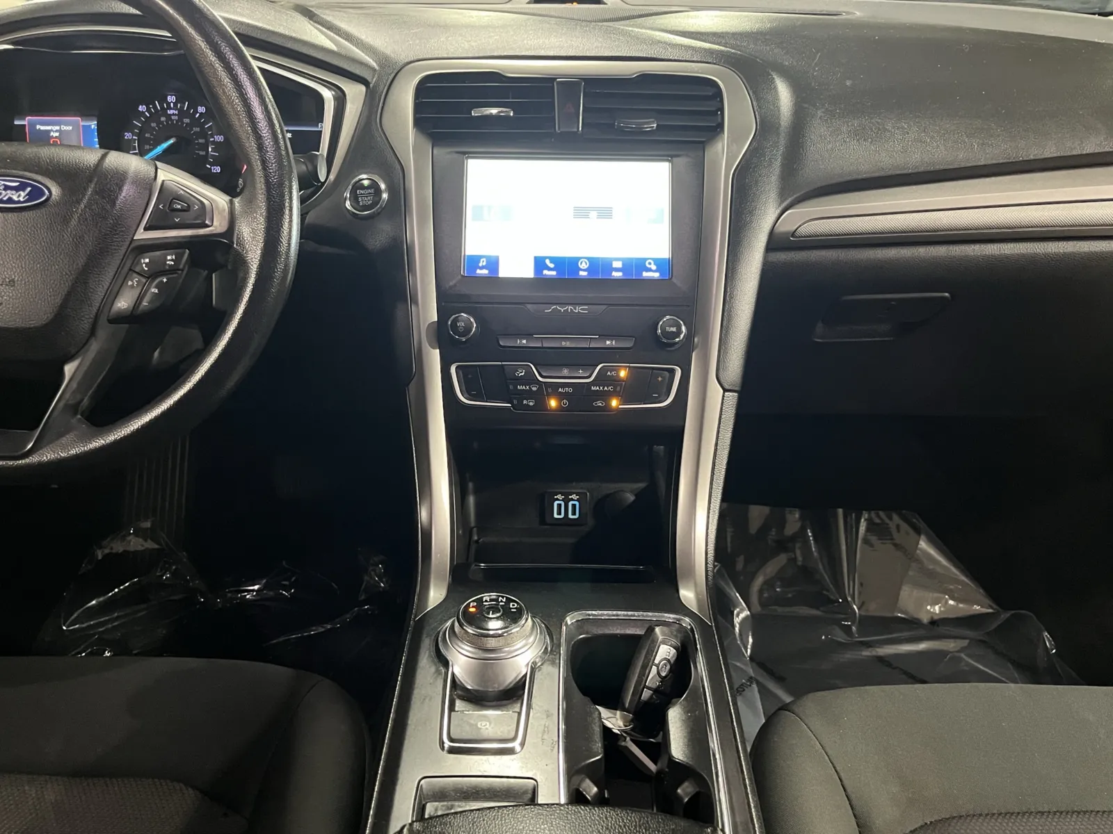 Ford Fusion photo 21