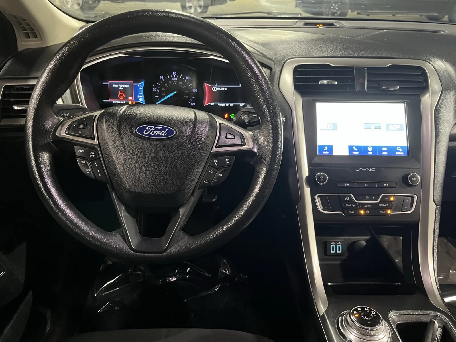 Ford Fusion photo 14