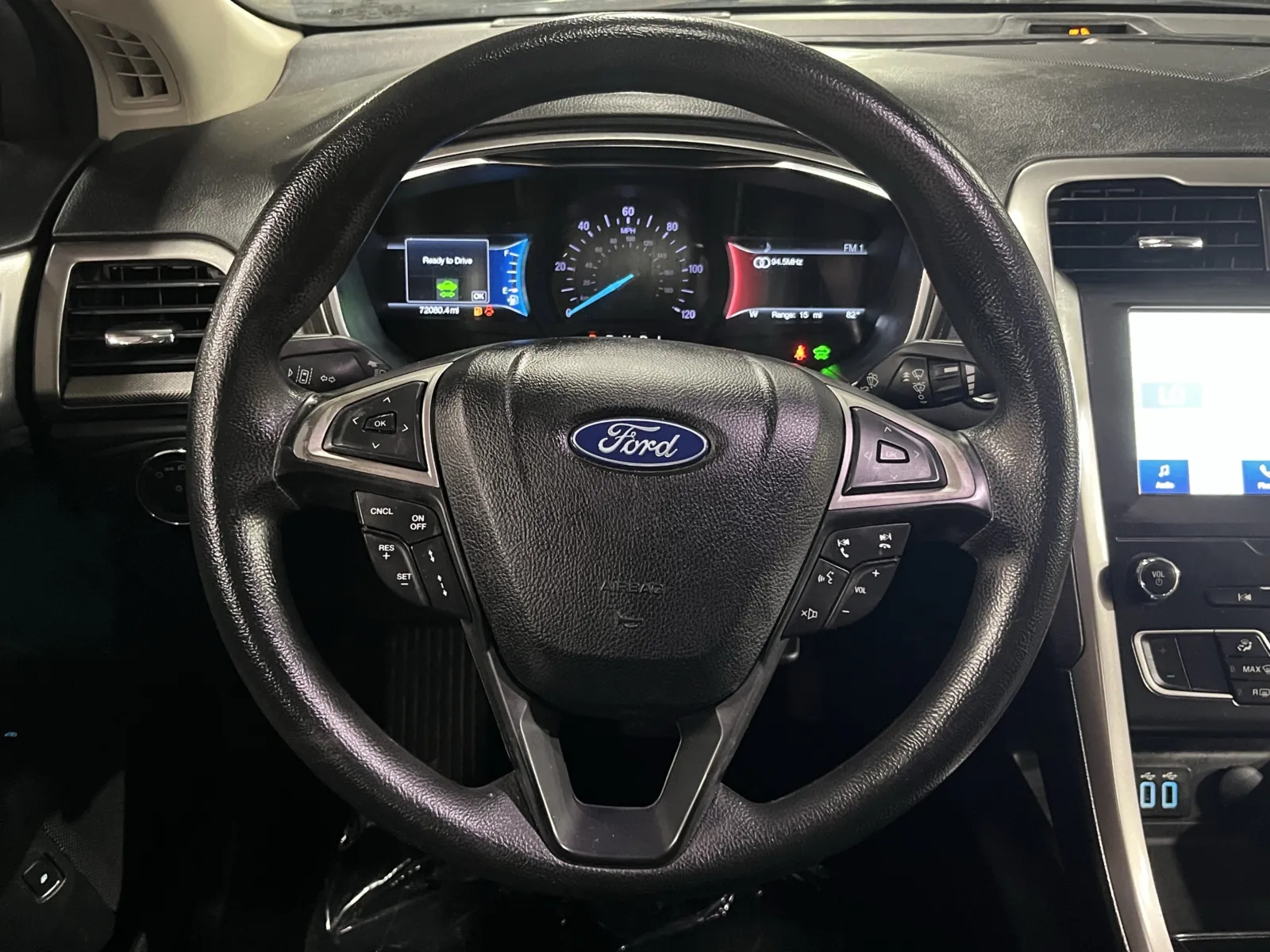 Ford Fusion photo 15