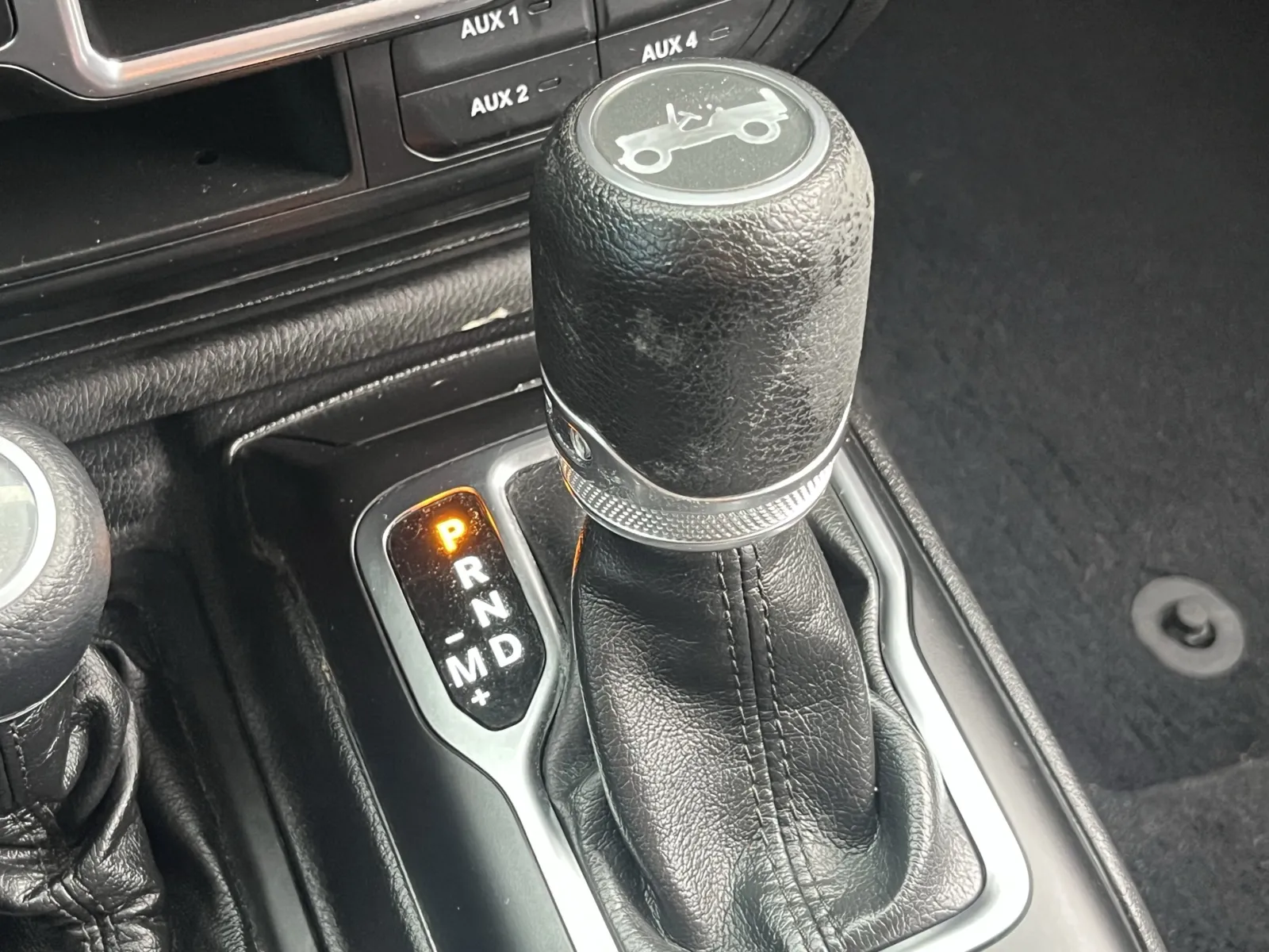 Jeep Wrangler photo 21