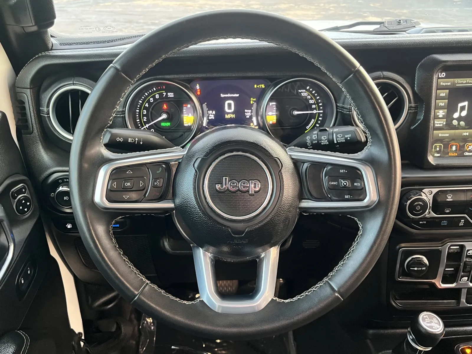 Jeep Wrangler photo 17