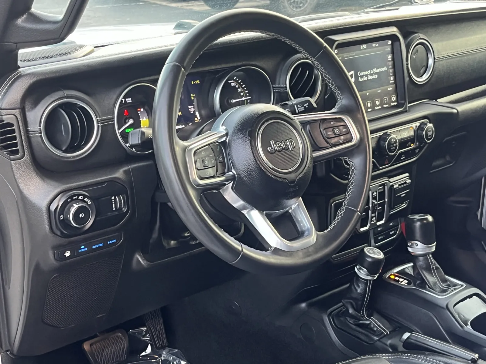 Jeep Wrangler photo 14