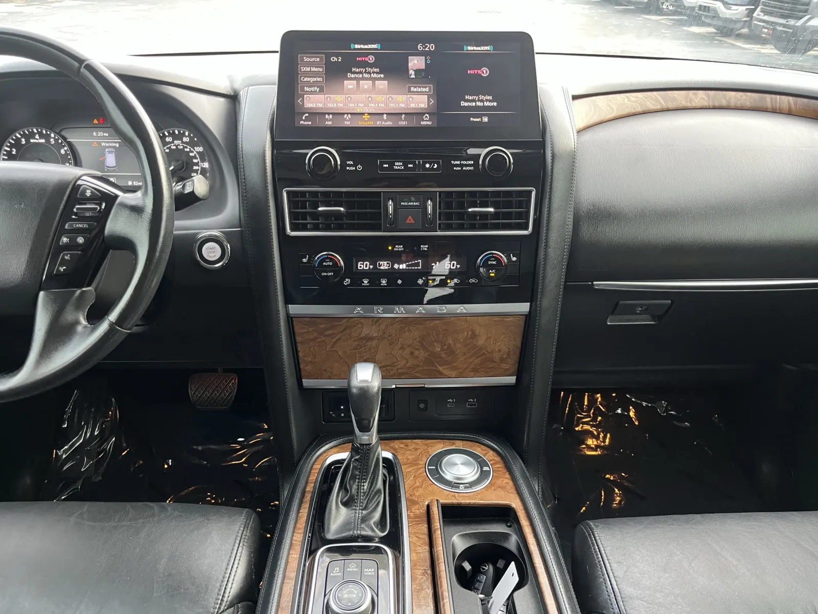 Nissan Armada photo 25