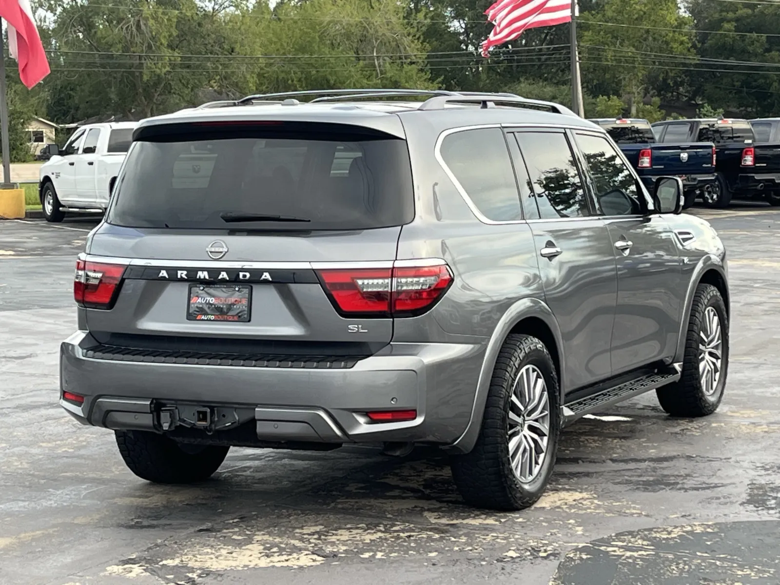 Nissan Armada photo 9