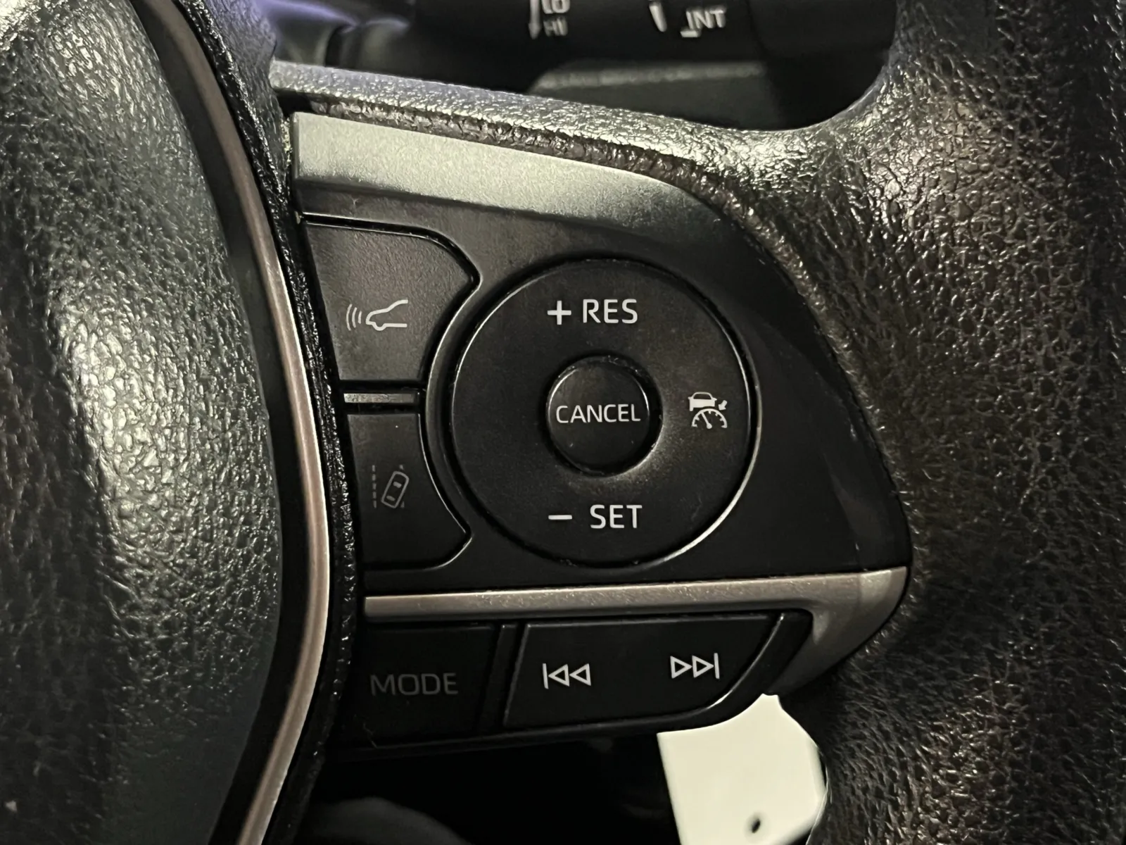 Toyota Camry photo 17