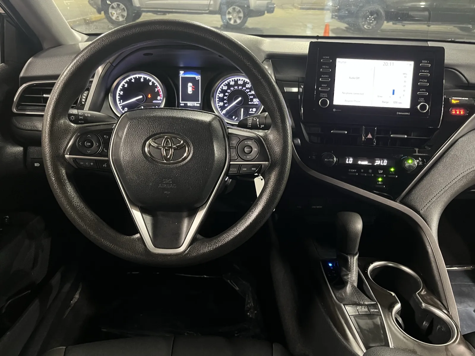 Toyota Camry photo 14