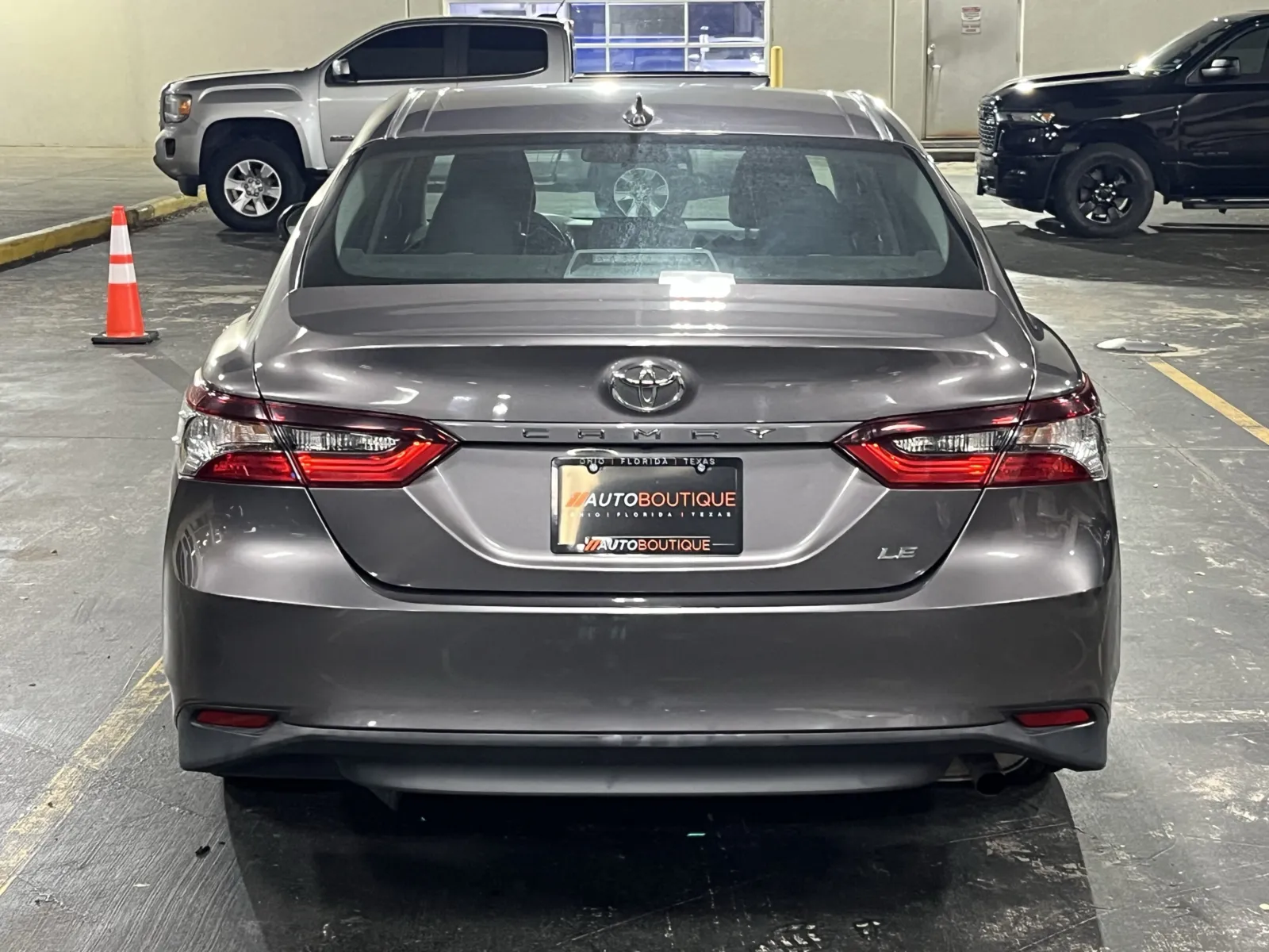 Toyota Camry photo 7