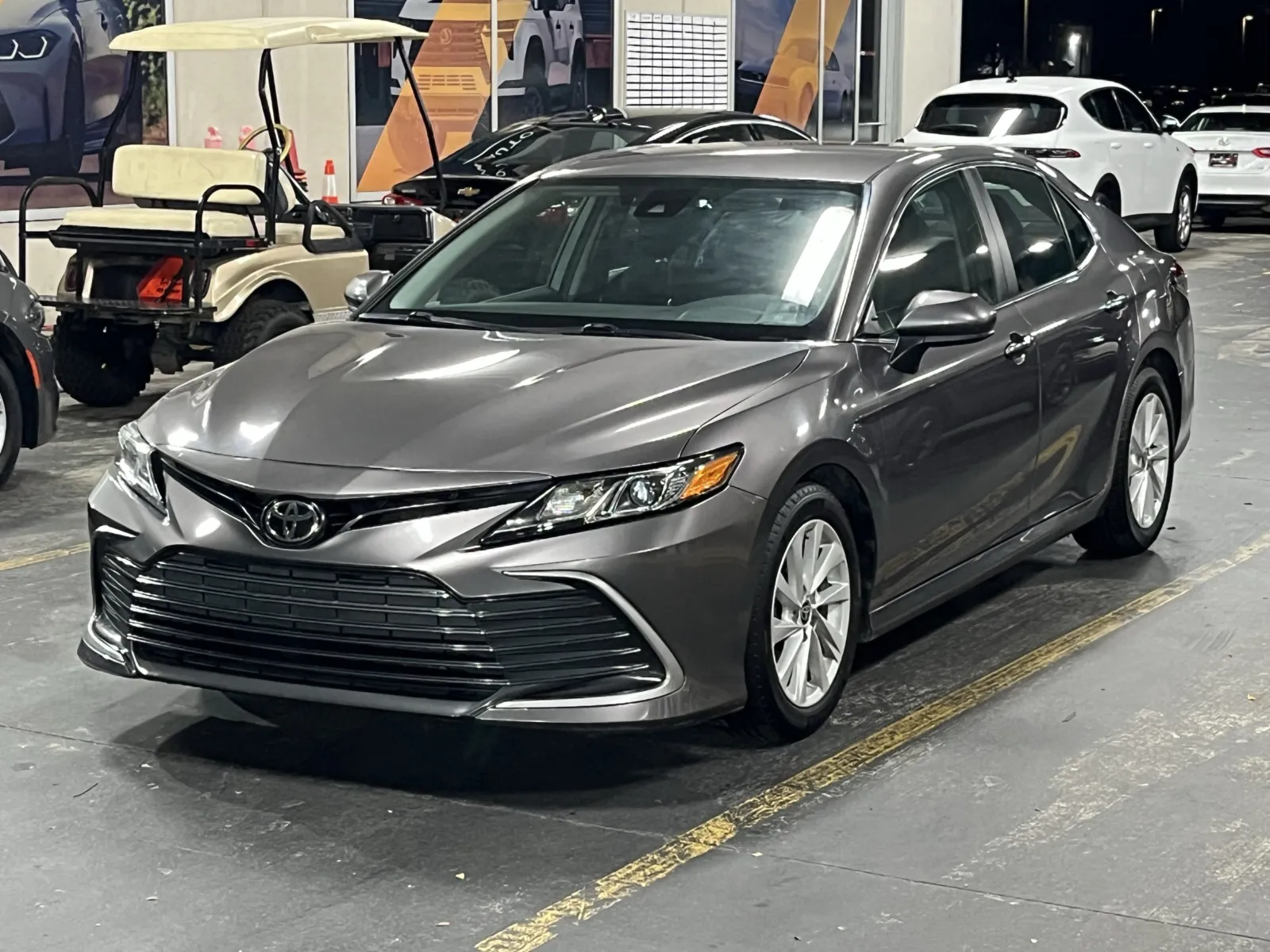 Toyota Camry photo 3