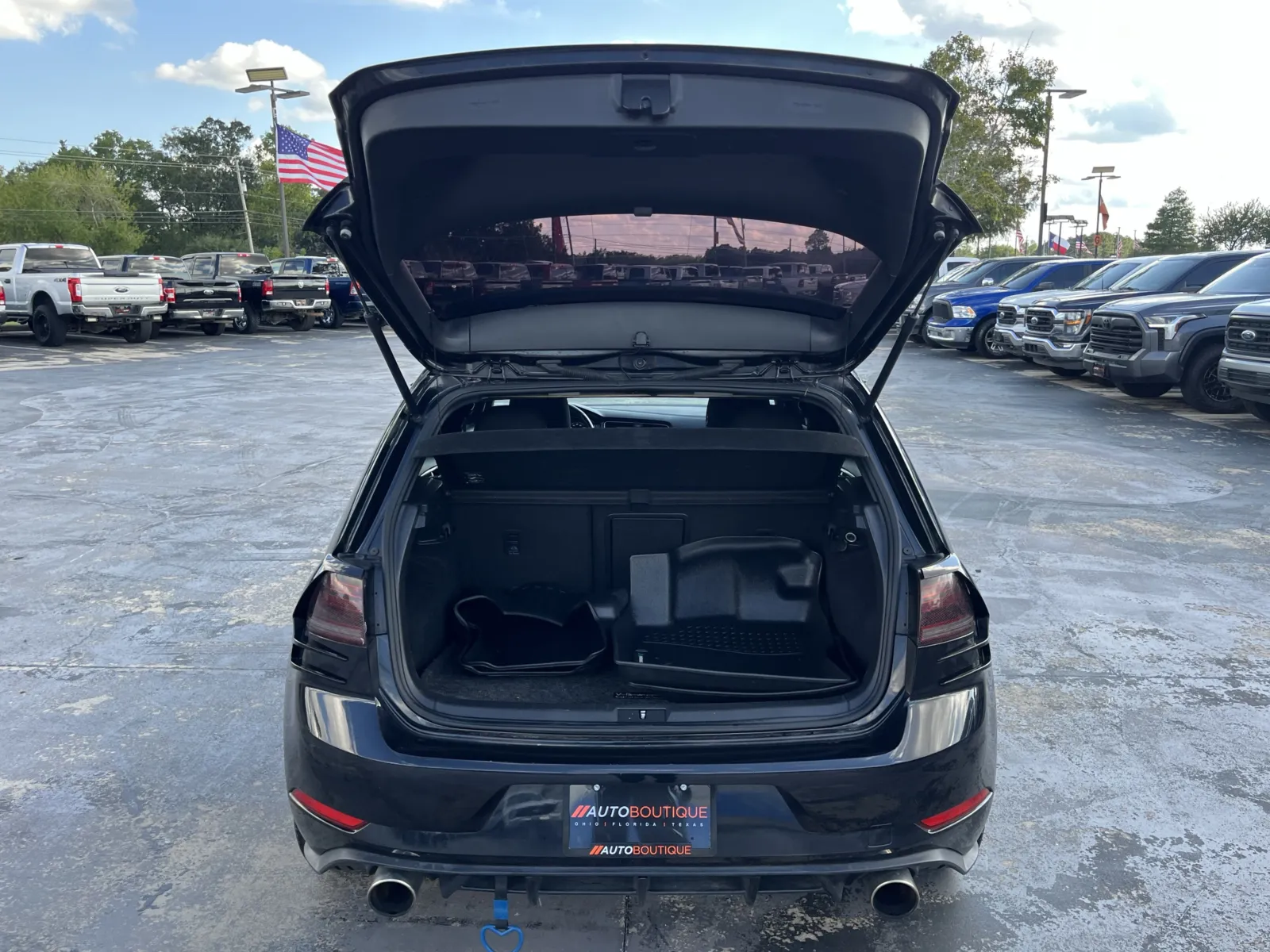Volkswagen Golf GTI photo 13