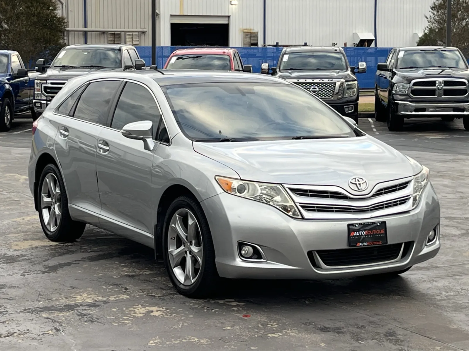 Toyota Venza photo 3