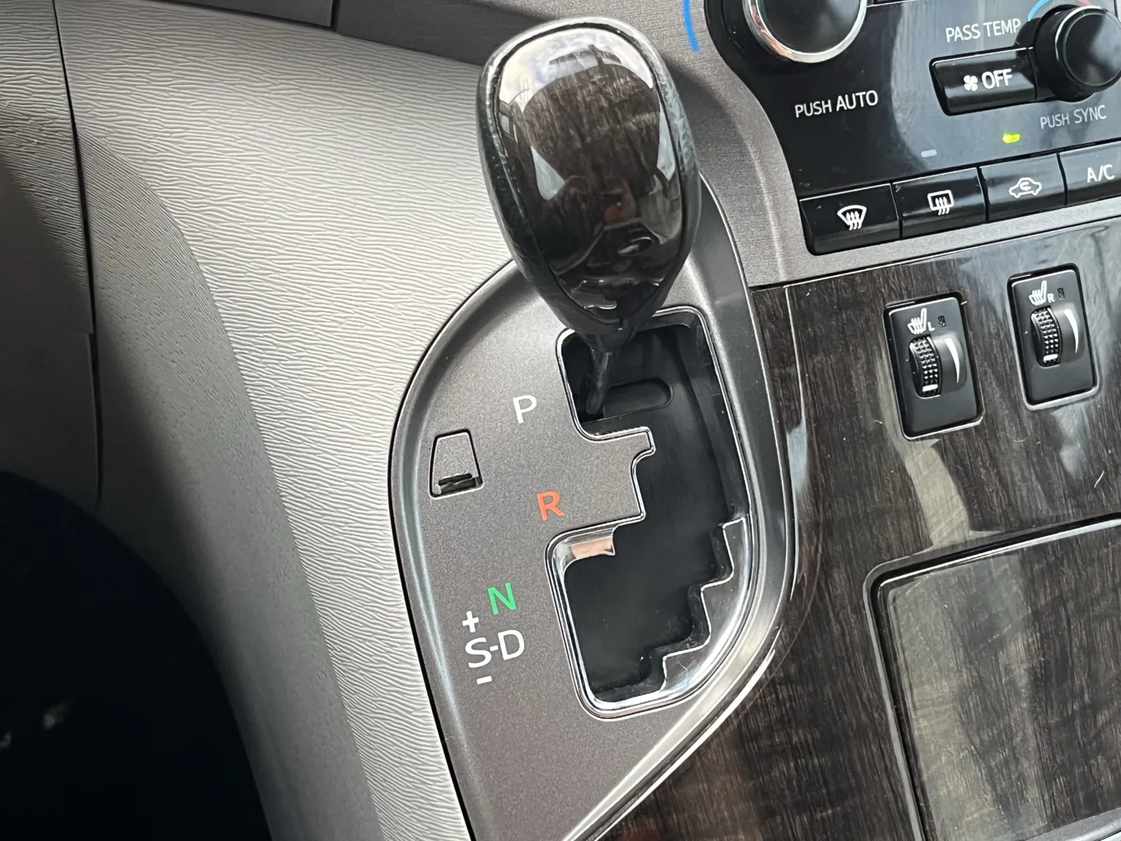 Toyota Venza photo 20