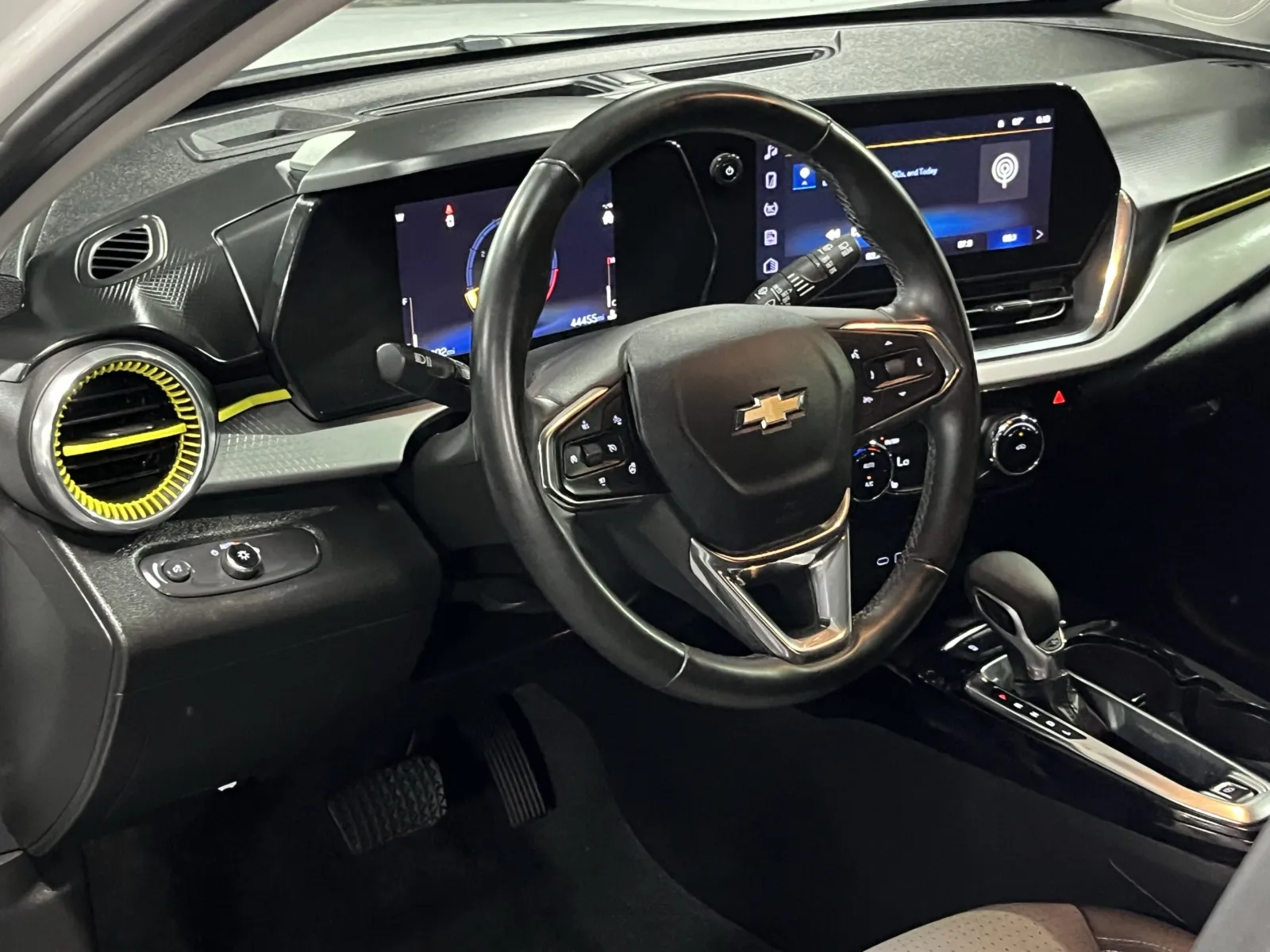 Chevrolet Trax photo 12