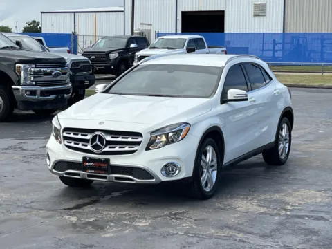 Photos of 2018 Mercedes-Benz GLA 250 for sale in Alvin, TX at Auto Boutique Texas