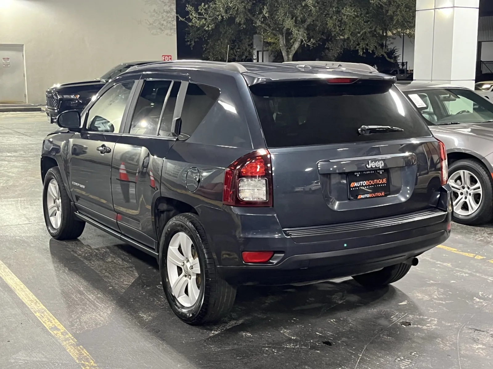 Jeep Compass photo 8
