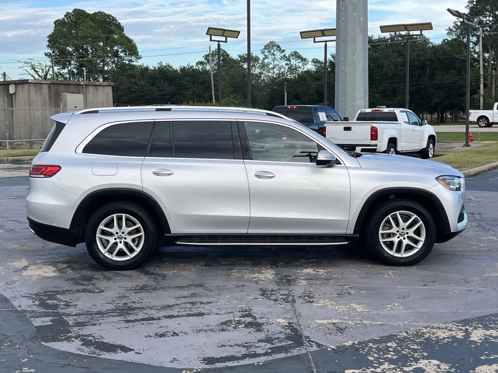Mercedes-Benz GLS photo 12