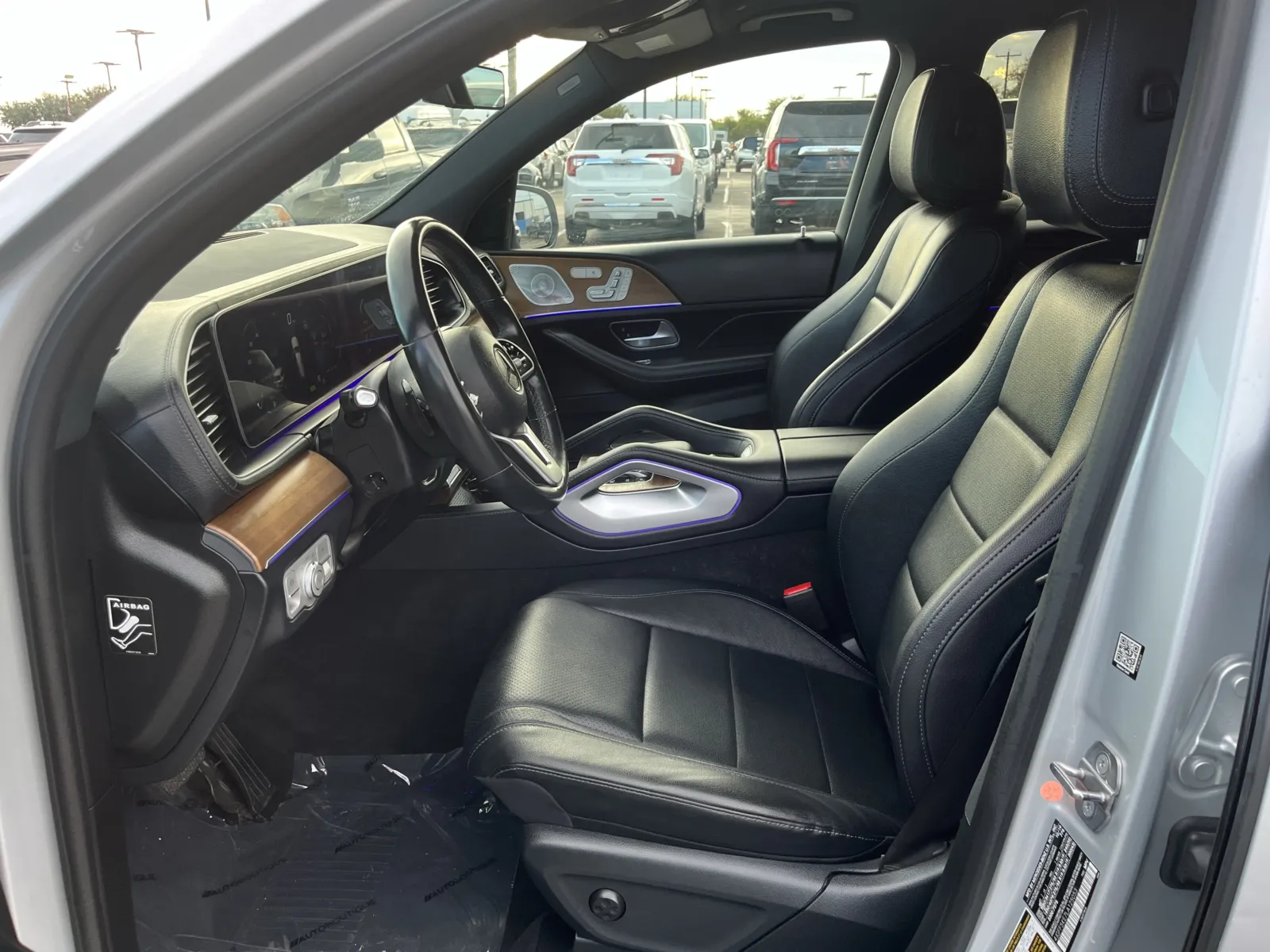 Mercedes-Benz GLS photo 27