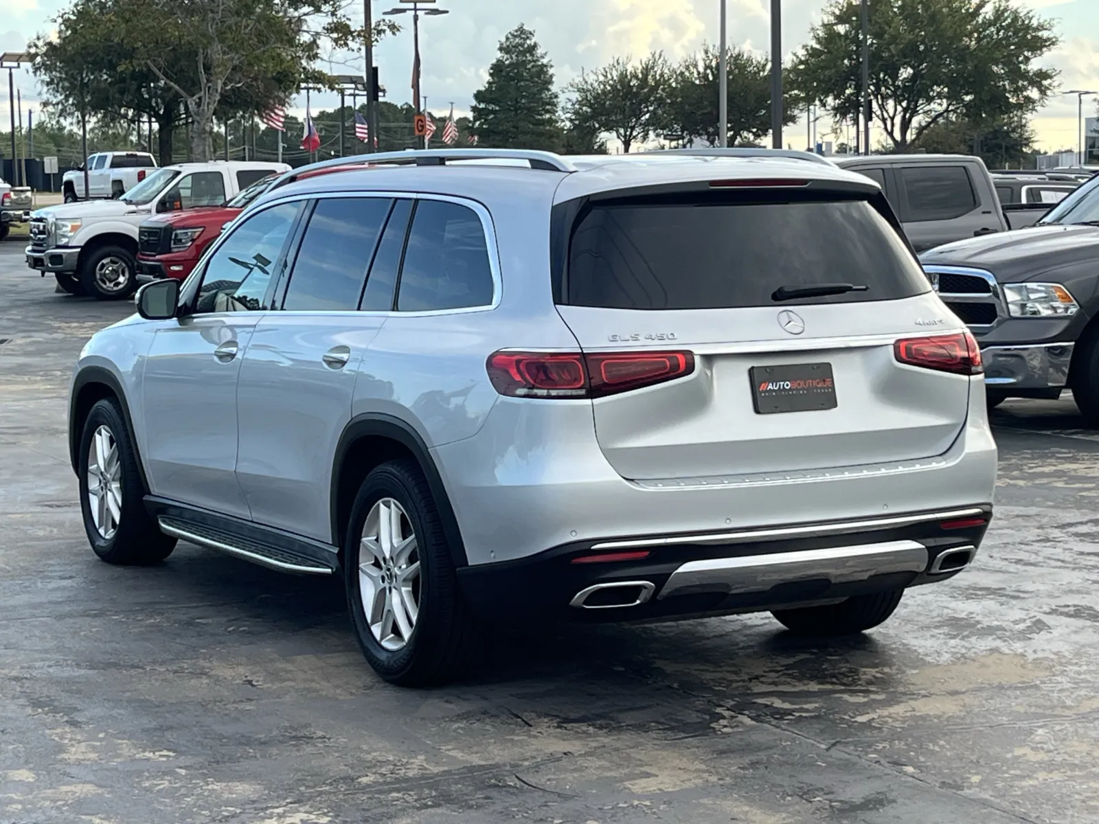 Mercedes-Benz GLS photo 11