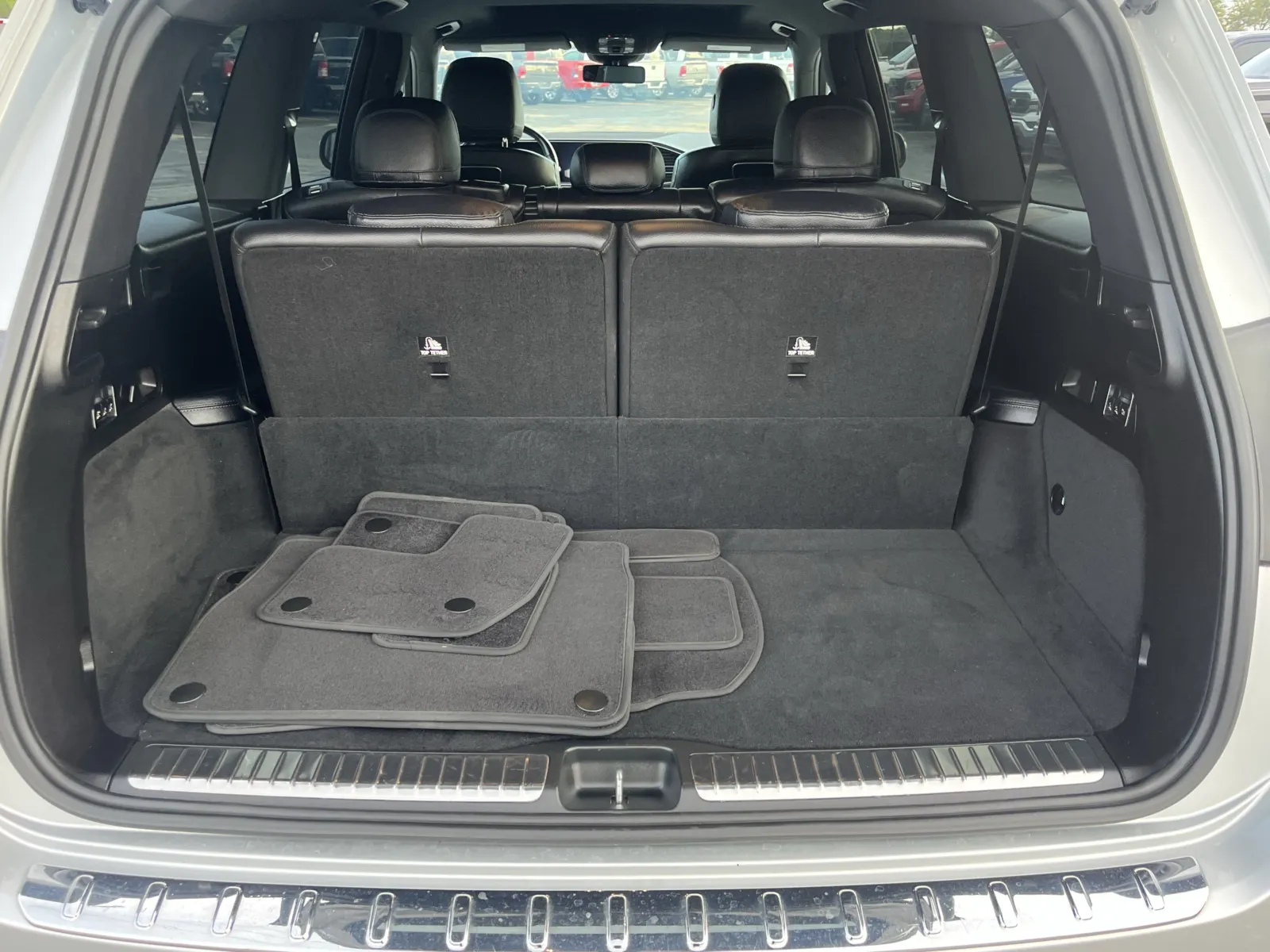 Mercedes-Benz GLS photo 14