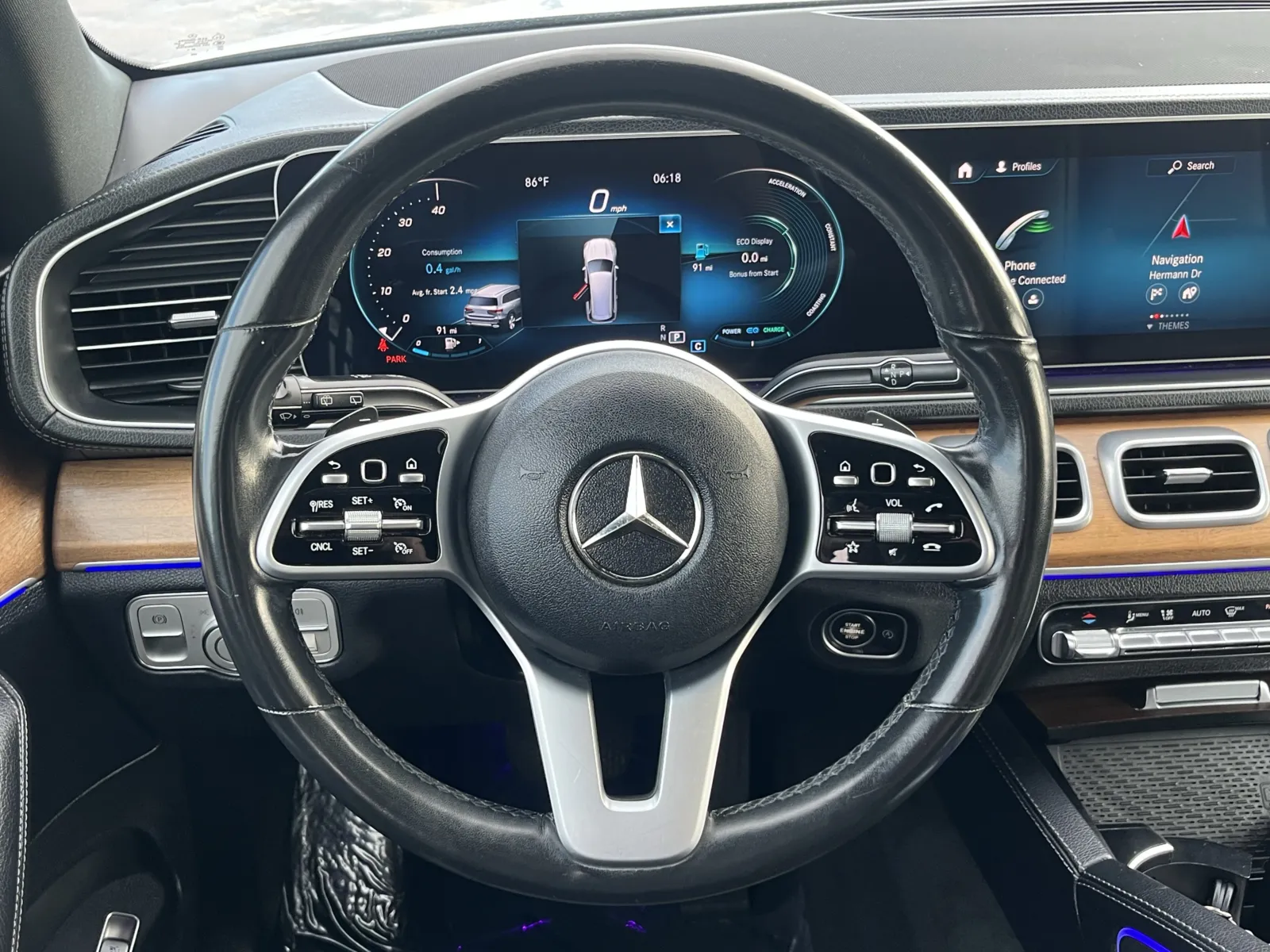 Mercedes-Benz GLS photo 18