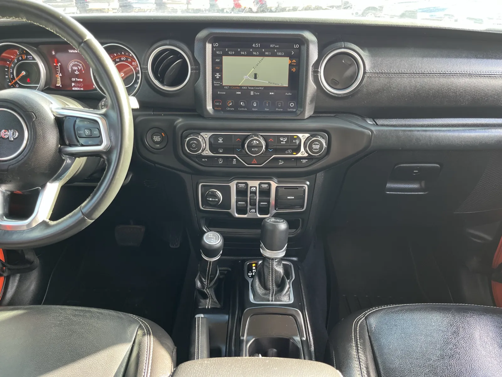 Jeep Wrangler photo 22