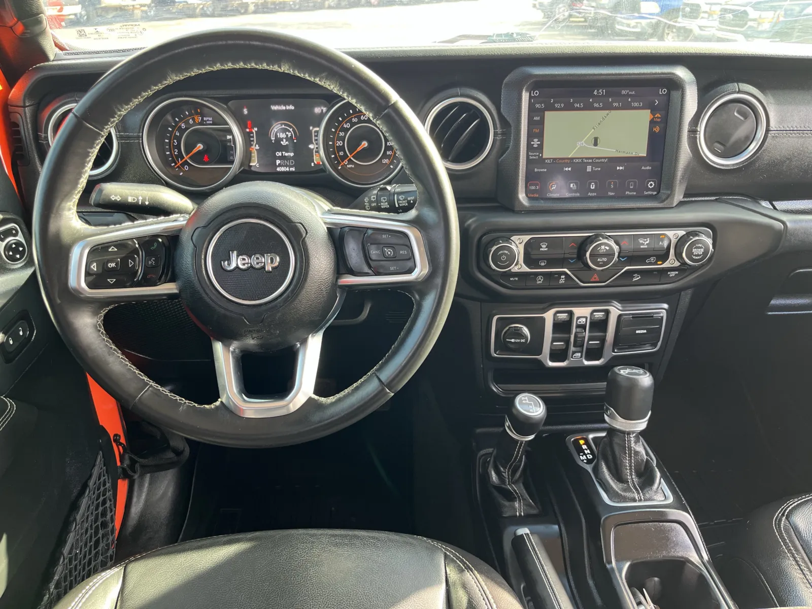 Jeep Wrangler photo 16