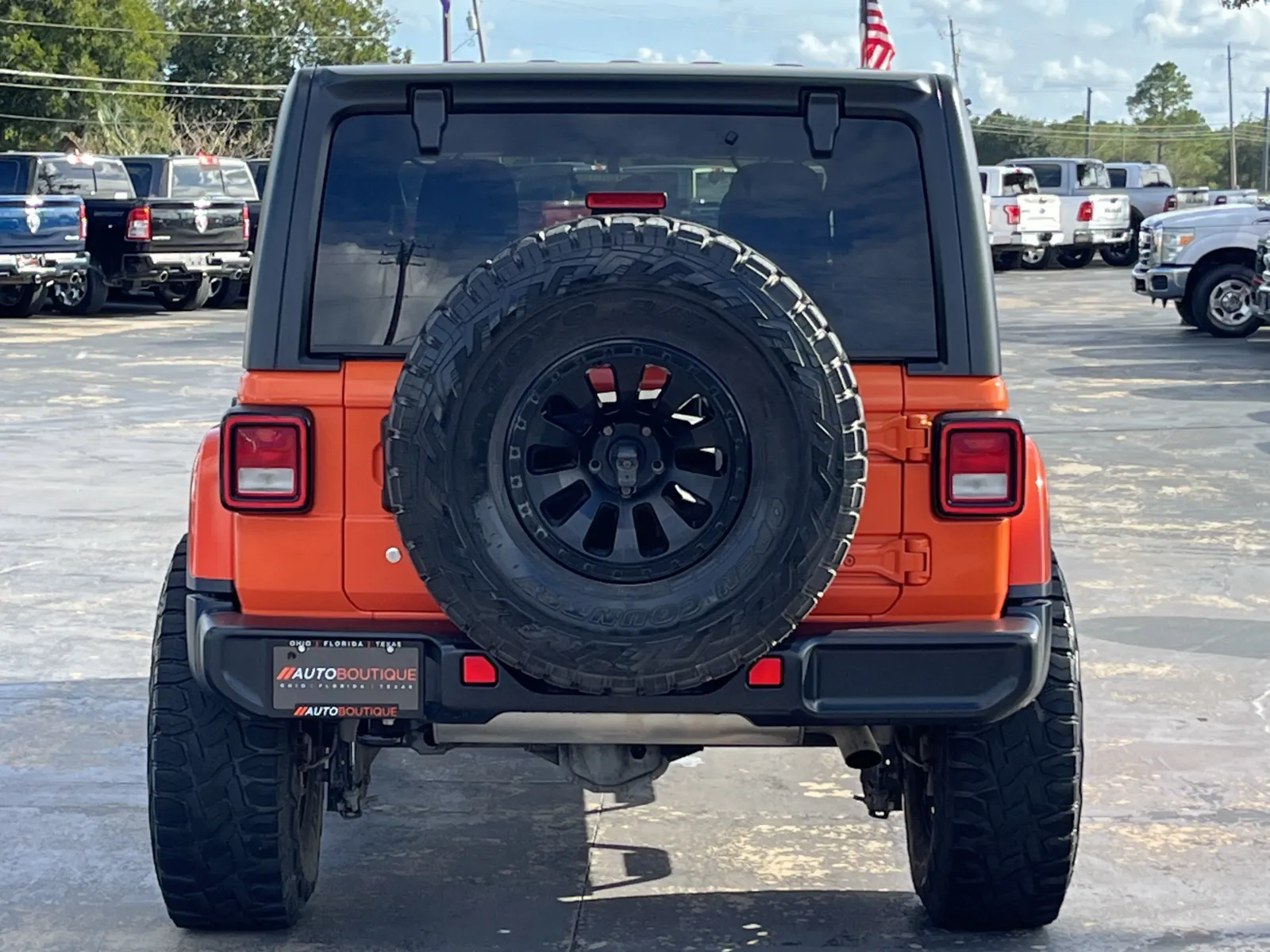 Jeep Wrangler photo 8
